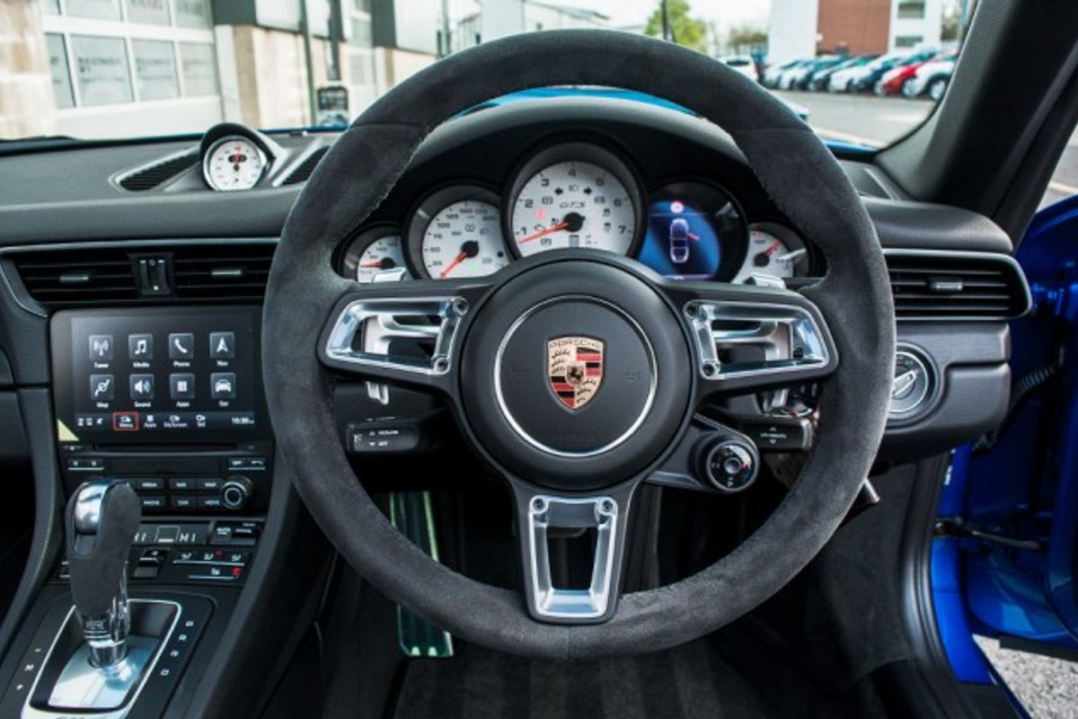 PORSCHE 911 CONVERTIBLE 3.0 TARGA 4 PDK 2DR SEMI AUTOMATIC