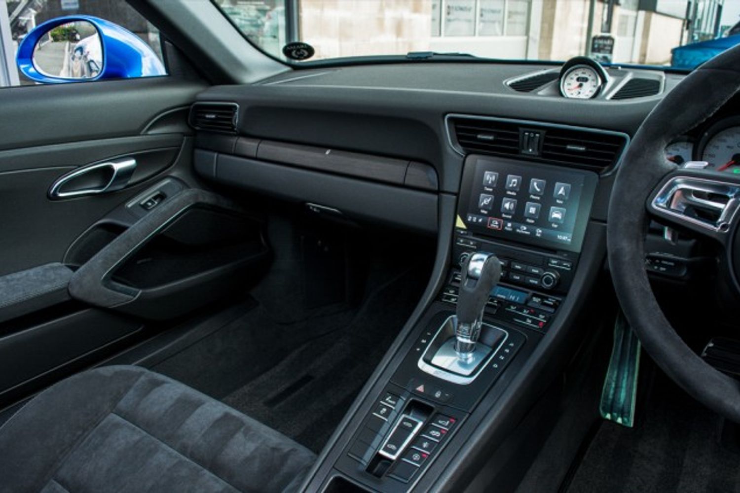 PORSCHE 911 CONVERTIBLE 3.0 TARGA 4 PDK 2DR SEMI AUTOMATIC