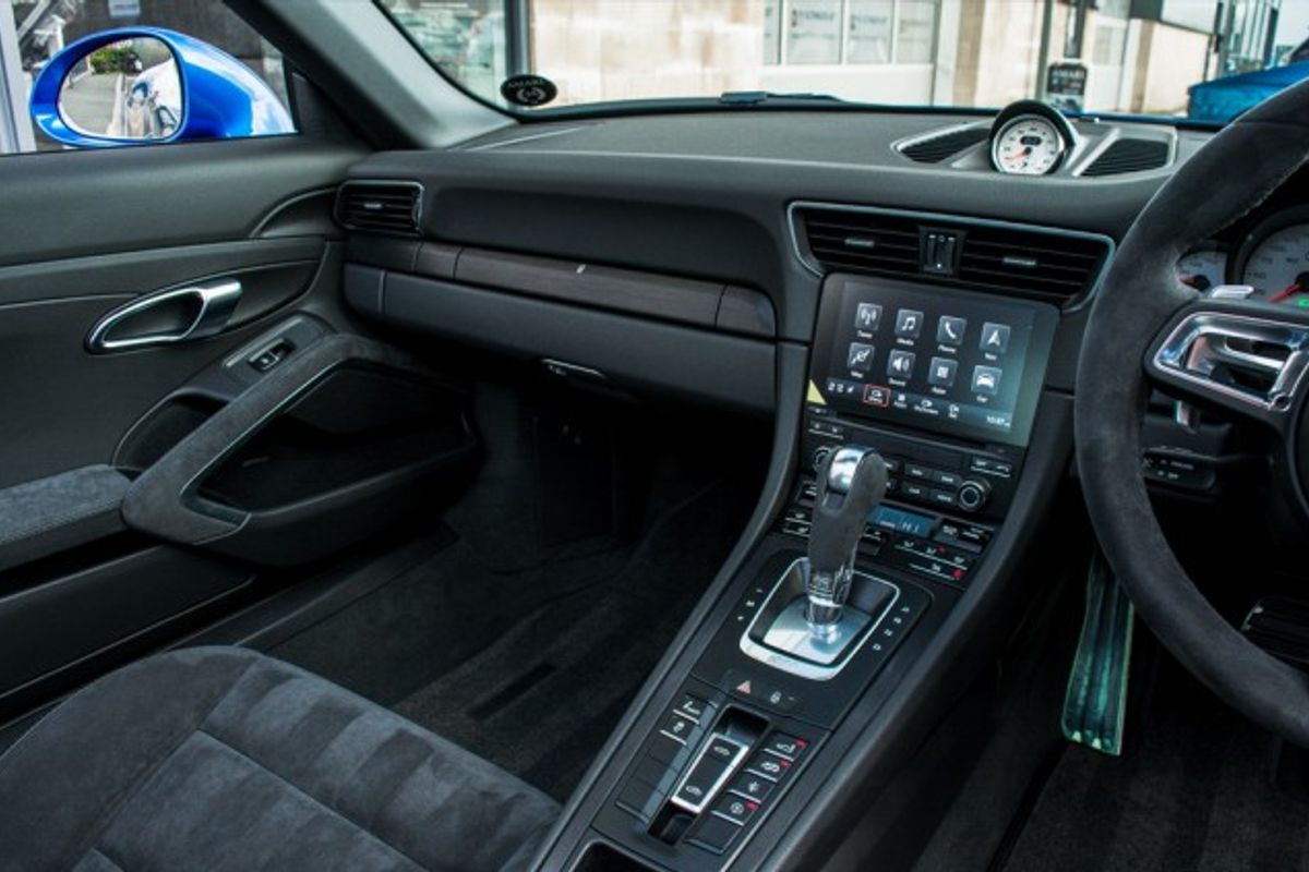 PORSCHE 911 CONVERTIBLE 3.0 TARGA 4 PDK 2DR SEMI AUTOMATIC