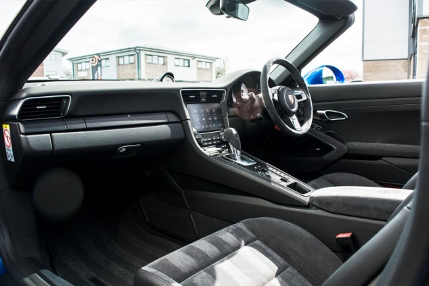 PORSCHE 911 CONVERTIBLE 3.0 TARGA 4 PDK 2DR SEMI AUTOMATIC