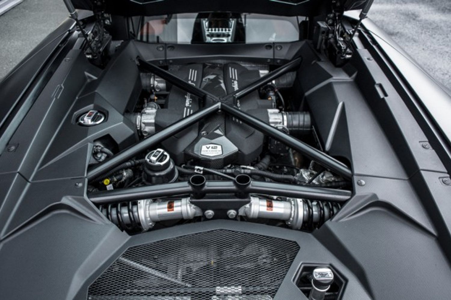LAMBORGHINI AVENTADOR COUPE 6.5 V12 2DR SEMI AUTOMATIC
