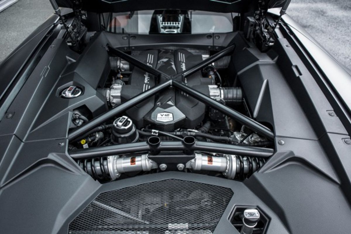 LAMBORGHINI AVENTADOR COUPE 6.5 V12 2DR SEMI AUTOMATIC