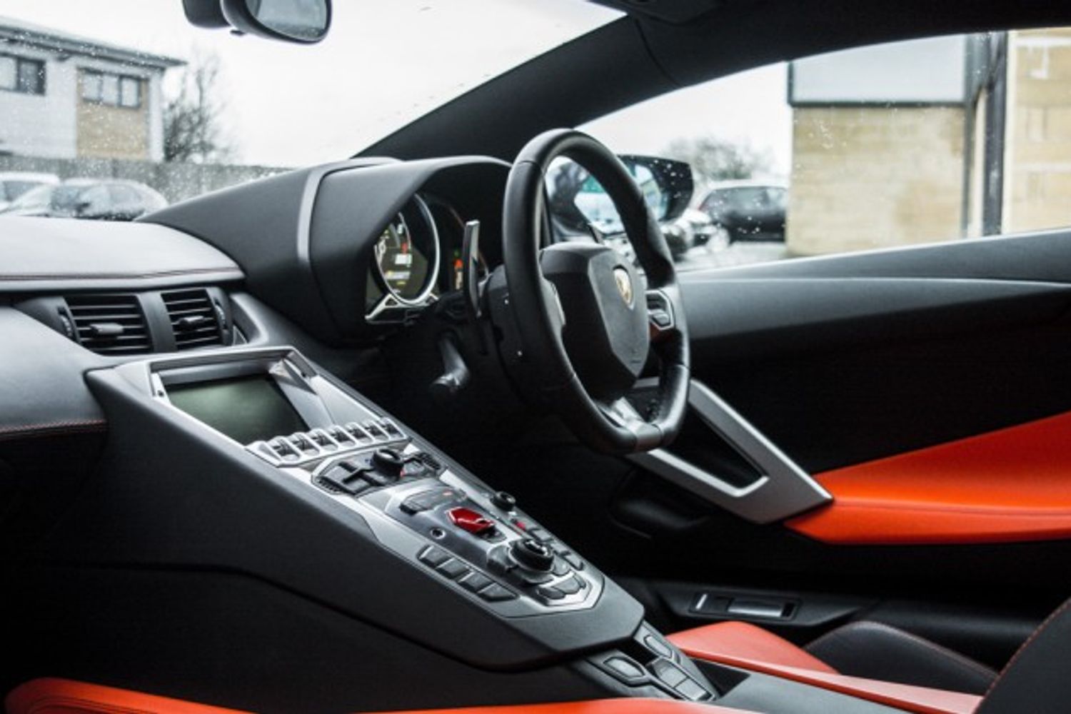 LAMBORGHINI AVENTADOR COUPE 6.5 V12 2DR SEMI AUTOMATIC