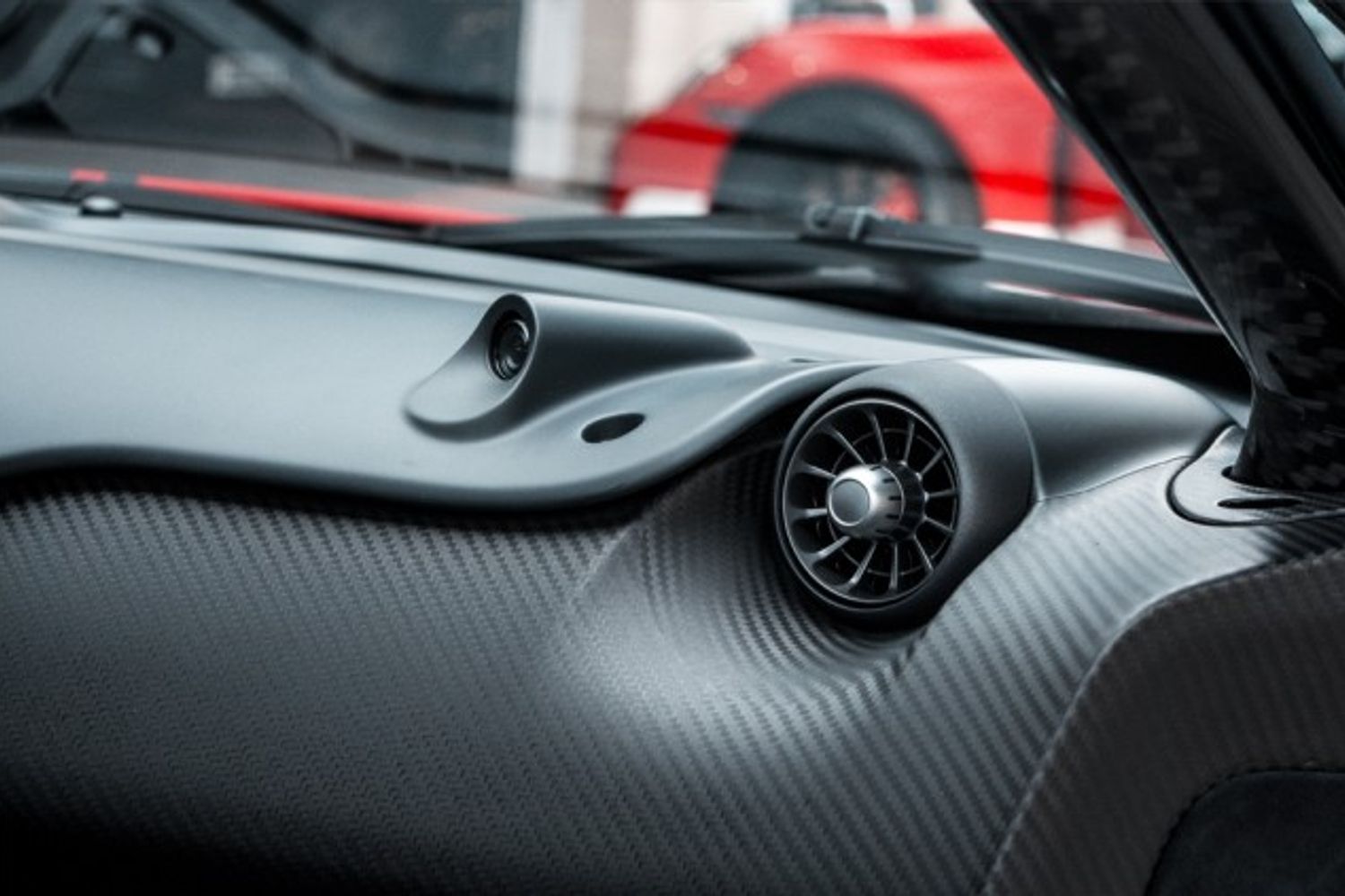 MCLAREN P1 HYBRID ELECTRIC 3.8 P1 AUTO