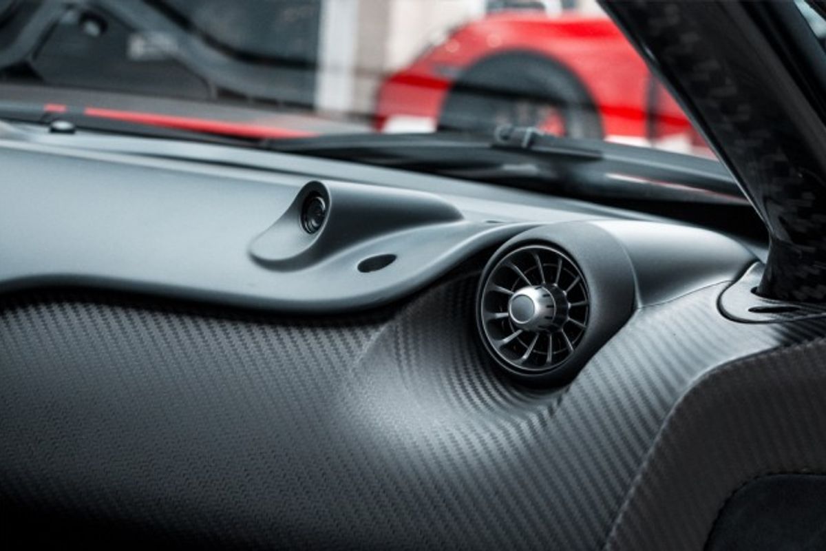 MCLAREN P1 HYBRID ELECTRIC 3.8 P1 AUTO