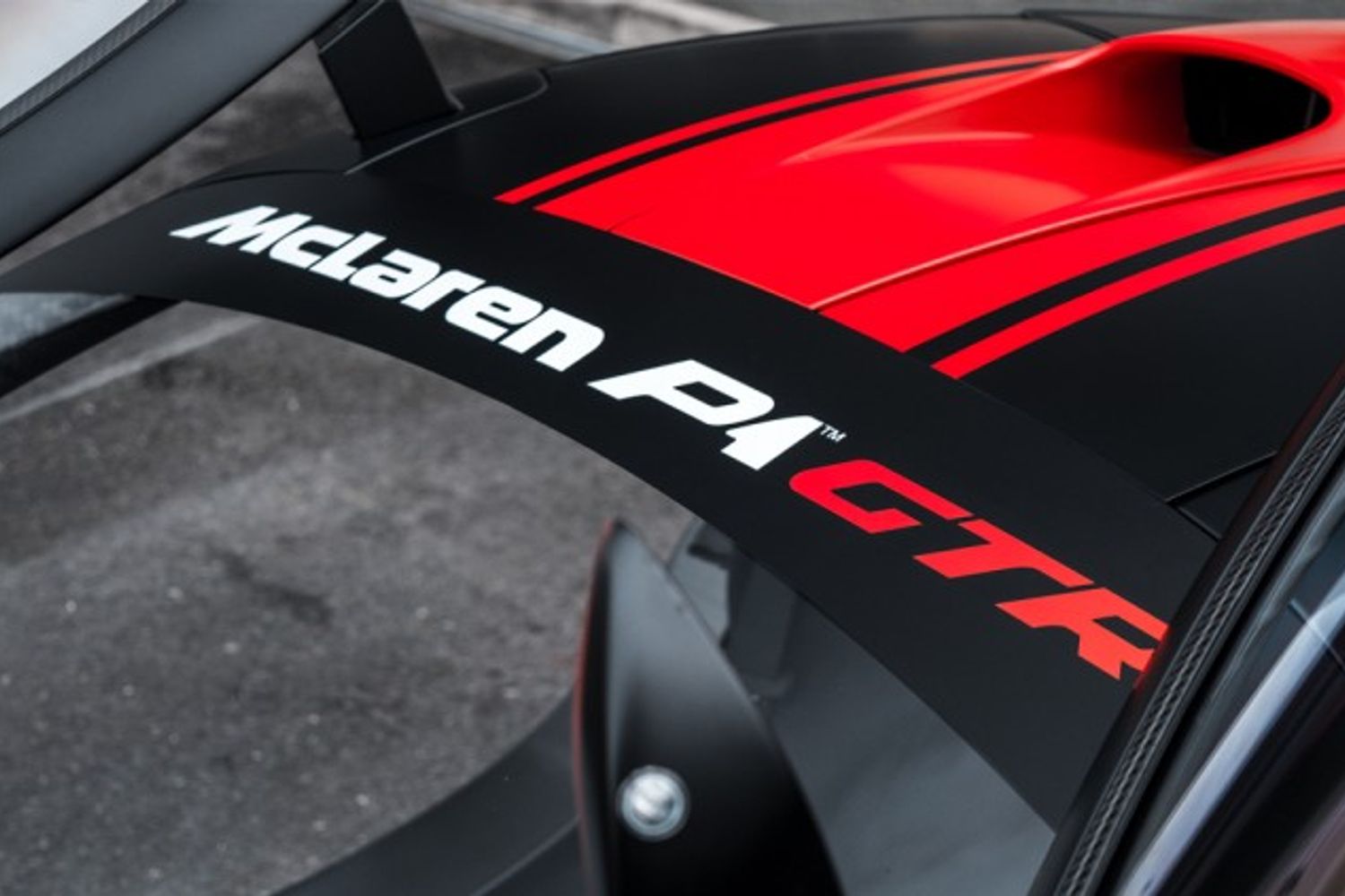 MCLAREN P1 HYBRID ELECTRIC 3.8 P1 AUTO