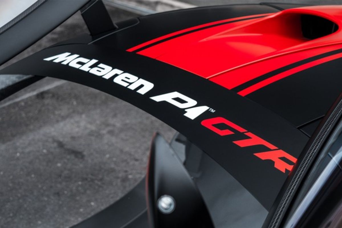 MCLAREN P1 HYBRID ELECTRIC 3.8 P1 AUTO