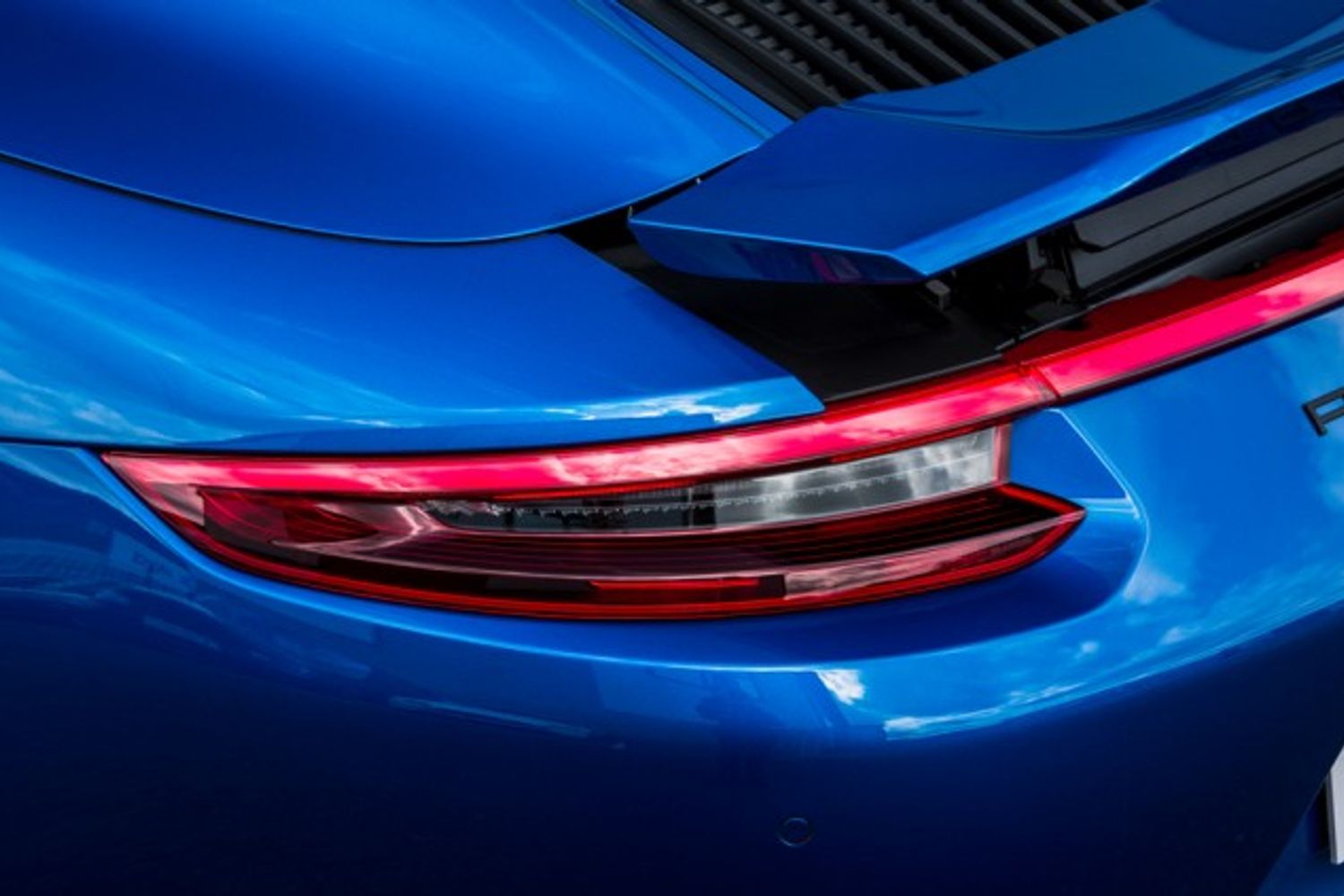 PORSCHE 911 CONVERTIBLE 3.0 TARGA 4 PDK 2DR SEMI AUTOMATIC