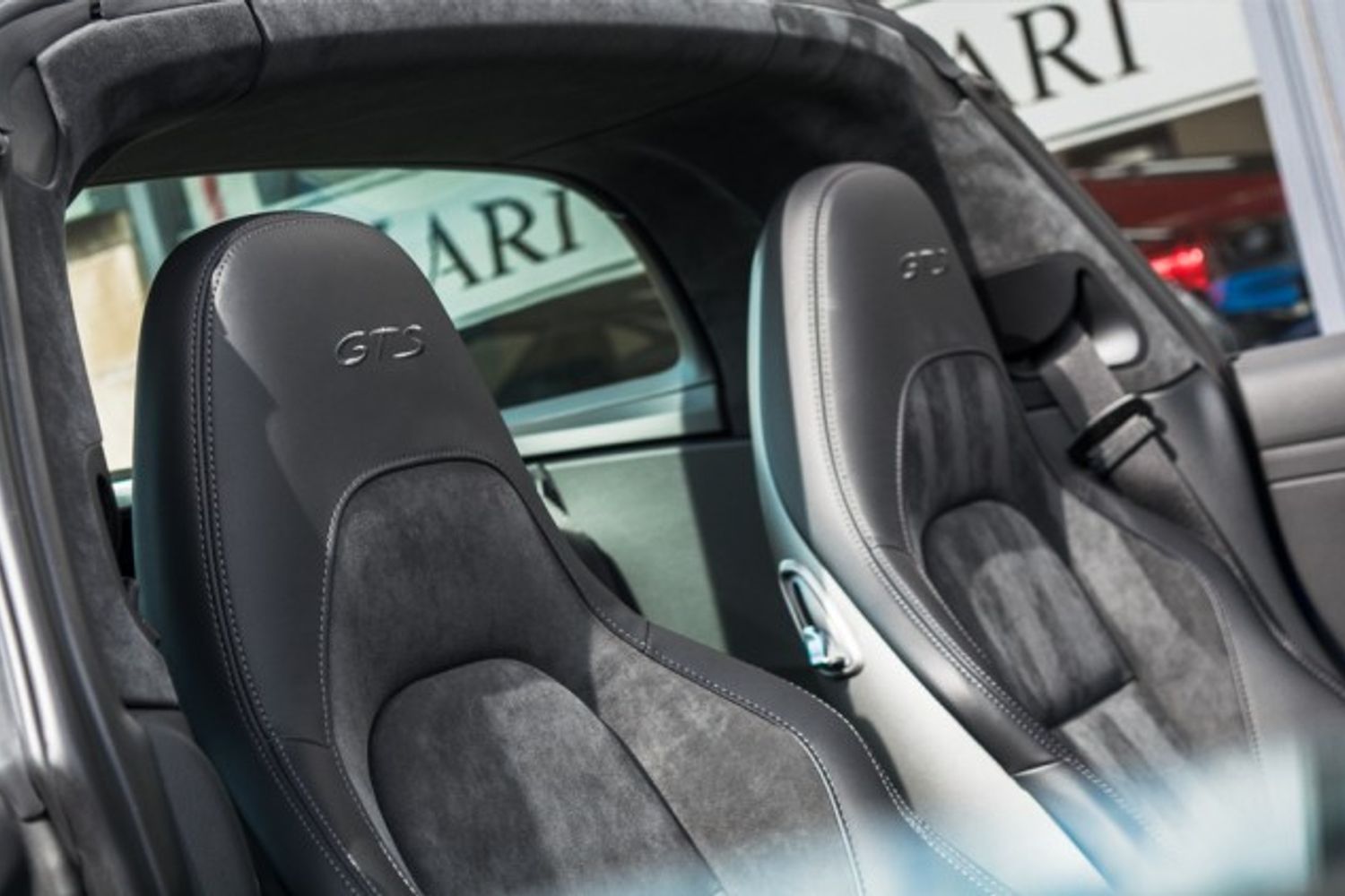 PORSCHE 911 CONVERTIBLE 3.0 TARGA 4 PDK 2DR SEMI AUTOMATIC