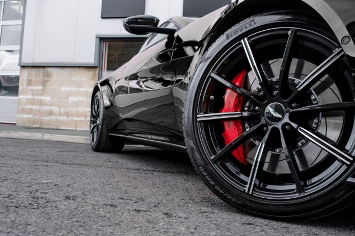 ASTON MARTIN Vantage 4.0 V8 Auto