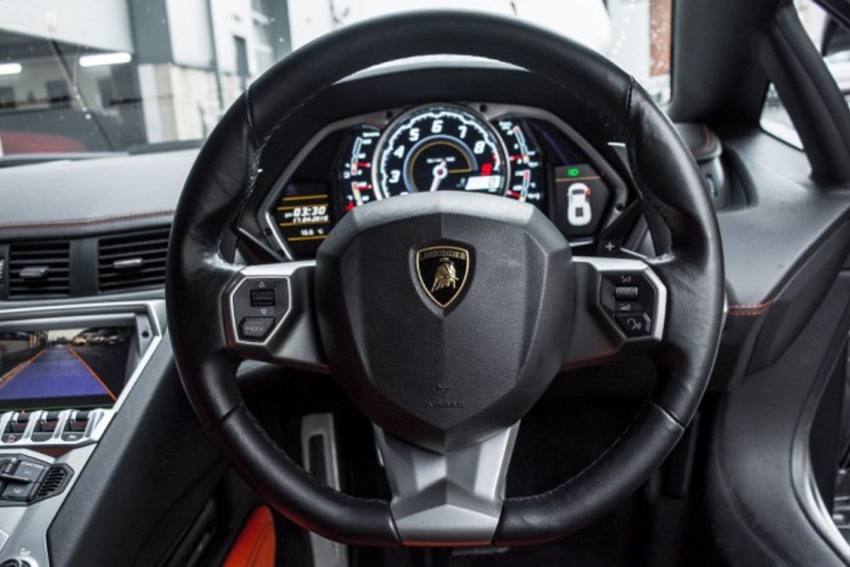 LAMBORGHINI AVENTADOR COUPE 6.5 V12 2DR SEMI AUTOMATIC