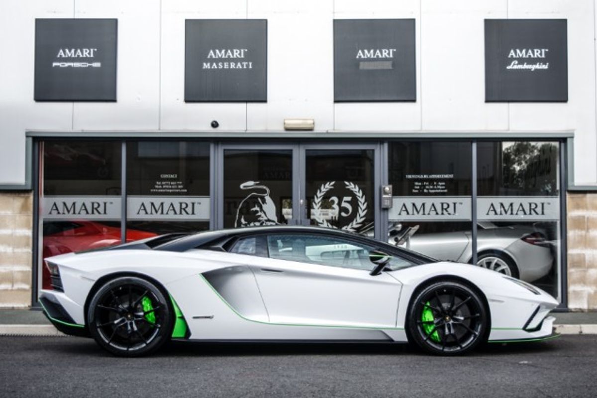 LAMBORGHINI AVENTADOR COUPE 6.5 LP 740-4 S 2DR SEMI AUTOMATIC