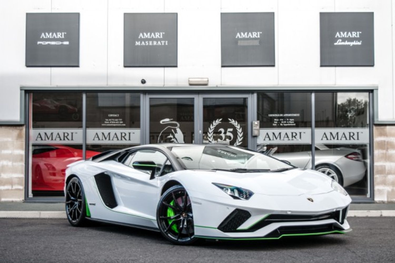 LAMBORGHINI AVENTADOR COUPE 6.5 LP 740-4 S 2DR SEMI AUTOMATIC