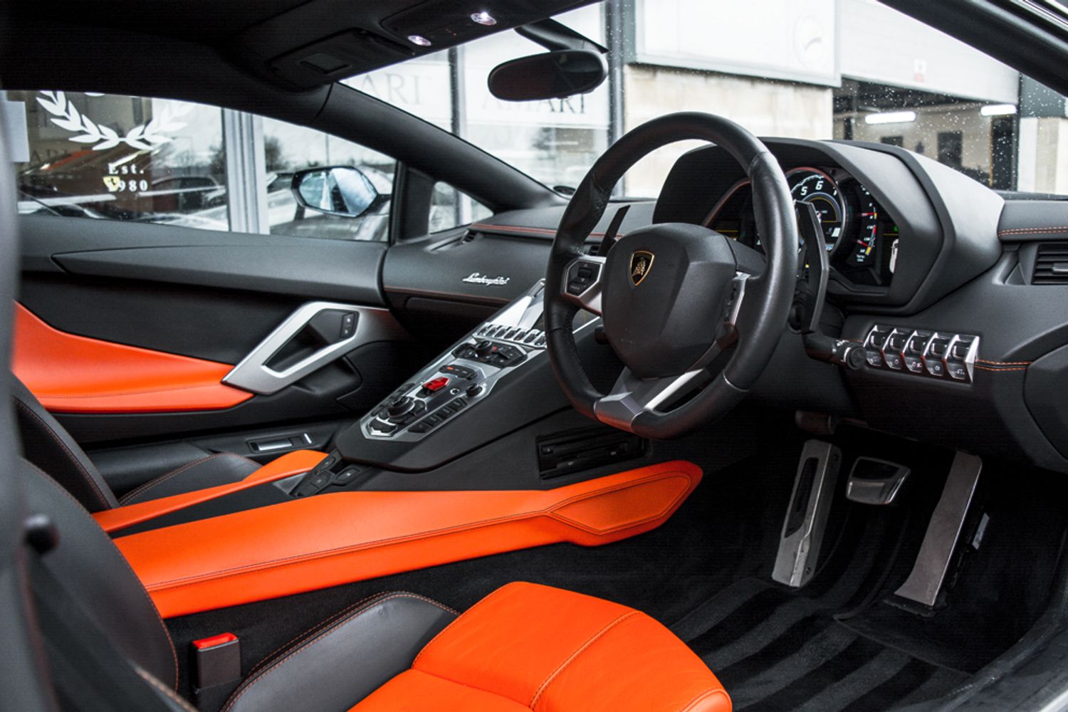 LAMBORGHINI AVENTADOR COUPE 6.5 V12 2DR SEMI AUTOMATIC