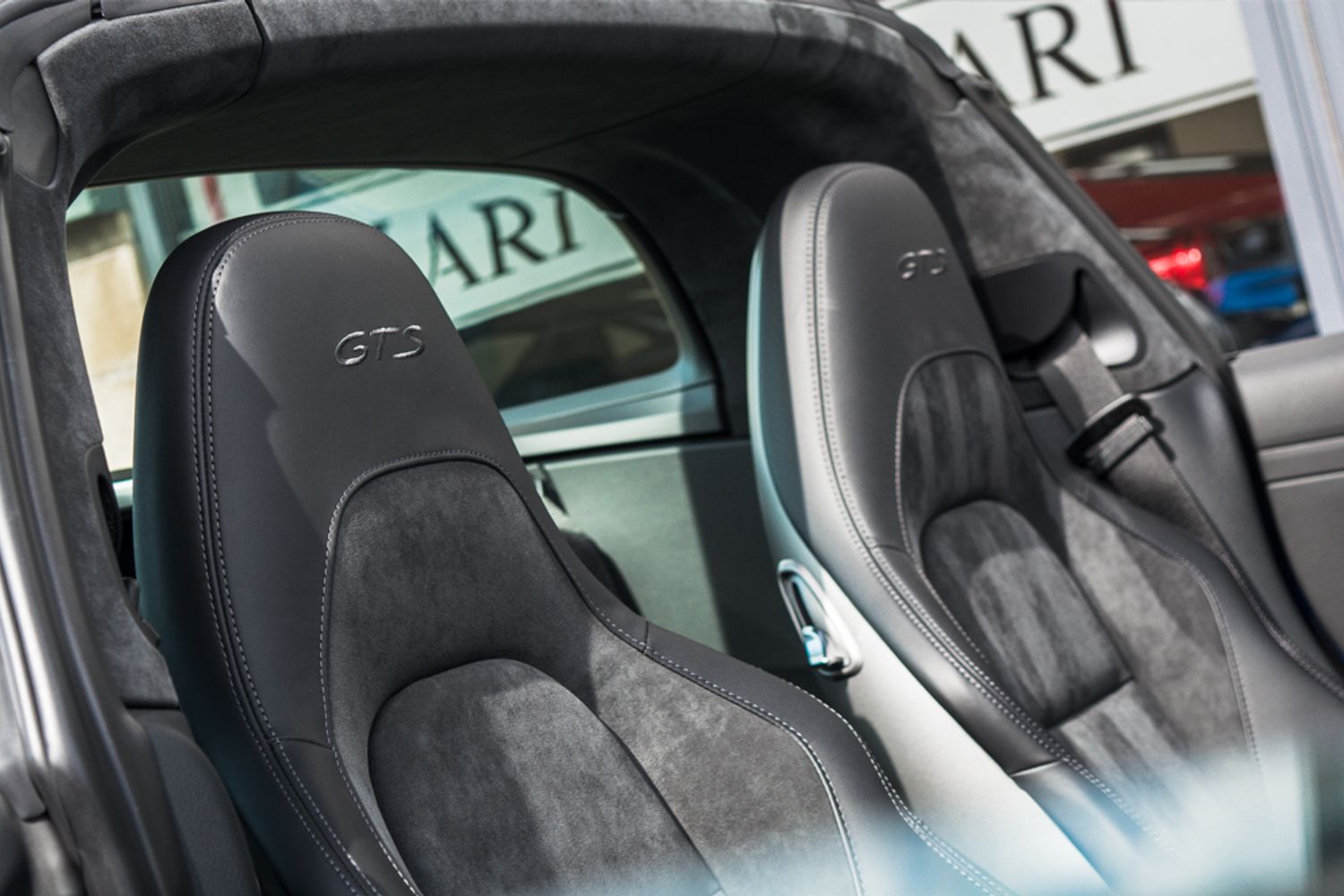 PORSCHE 911 CONVERTIBLE 3.0 TARGA 4 PDK 2DR SEMI AUTOMATIC