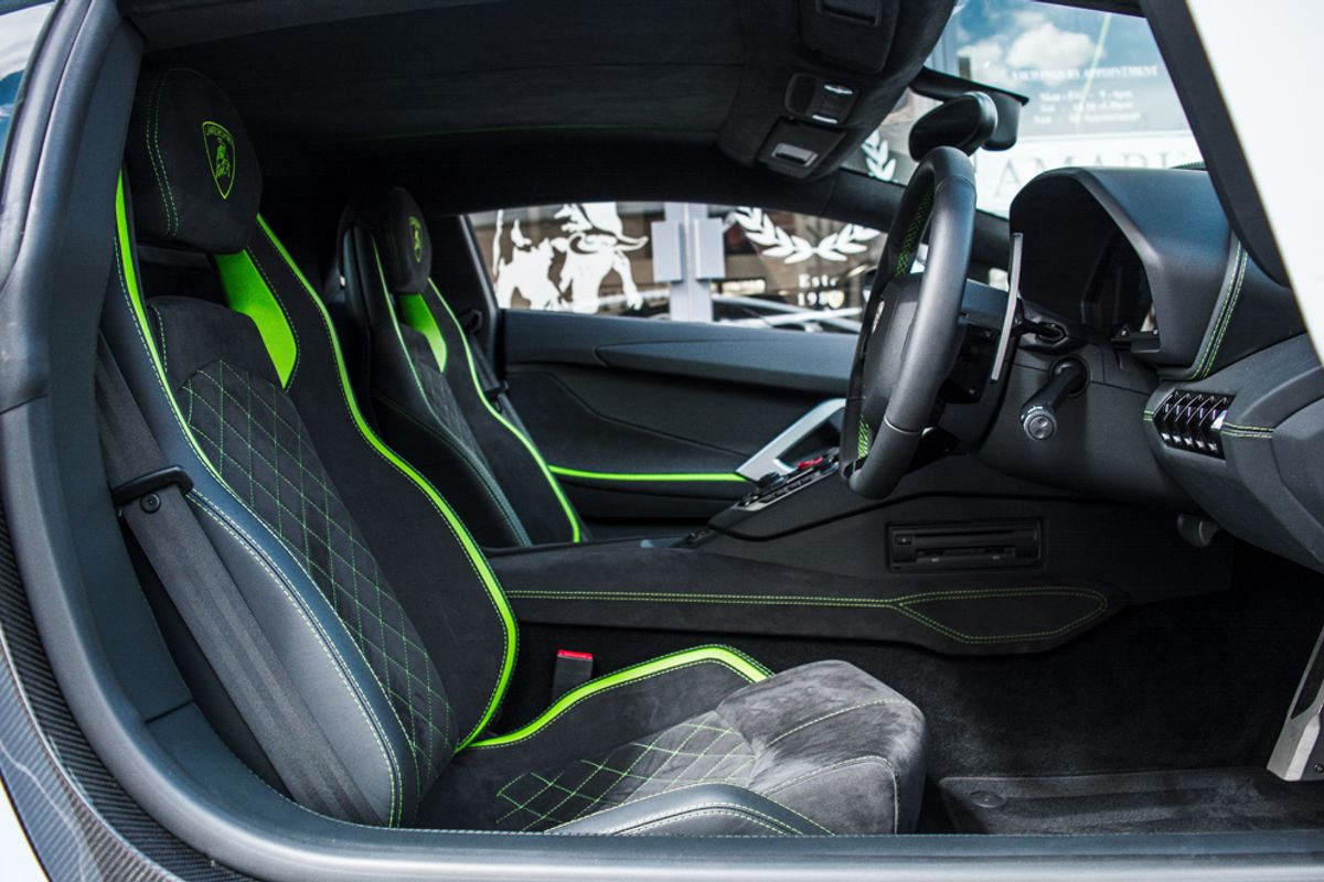 LAMBORGHINI AVENTADOR COUPE 6.5 LP 740-4 S 2DR SEMI AUTOMATIC