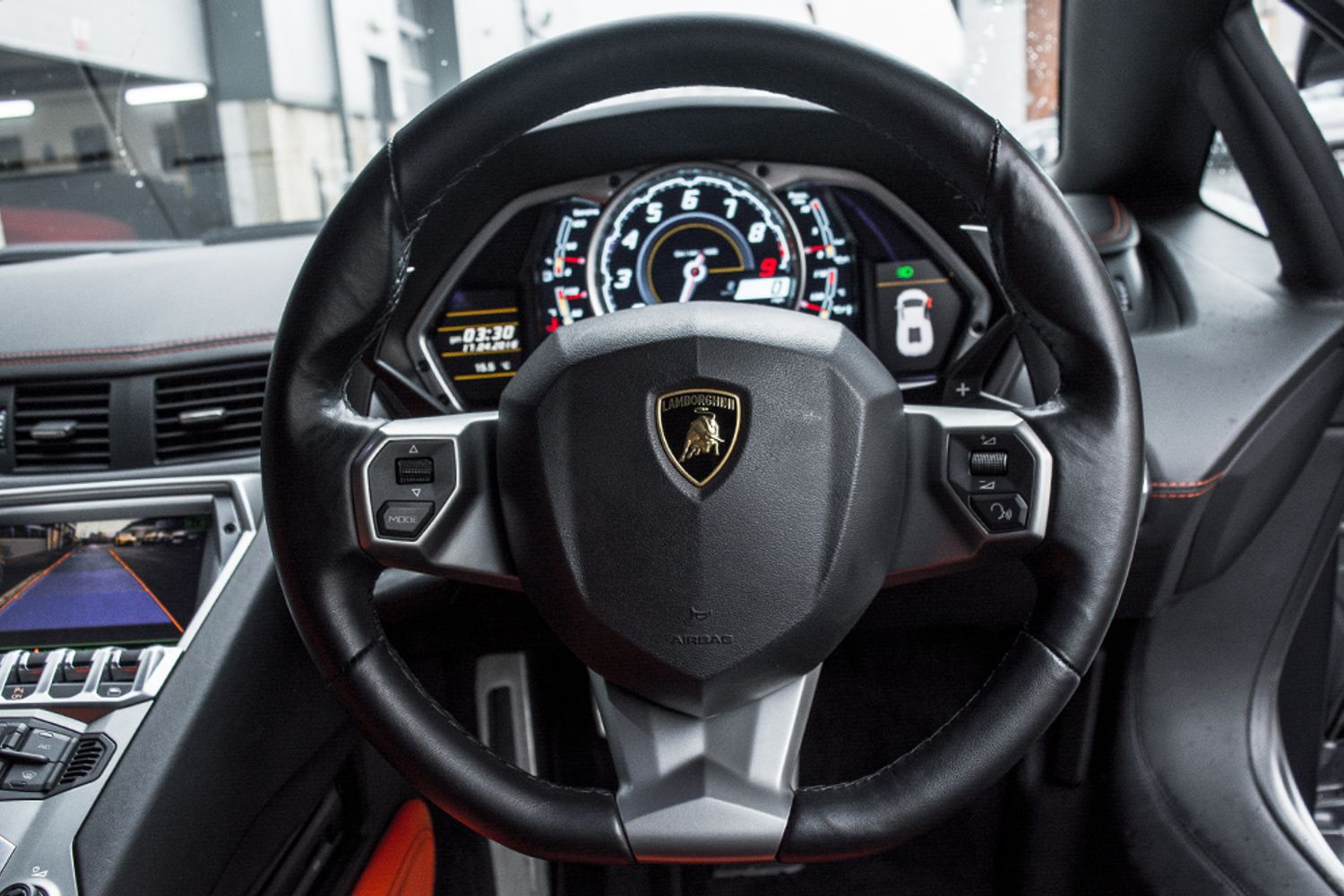 LAMBORGHINI AVENTADOR COUPE 6.5 V12 2DR SEMI AUTOMATIC