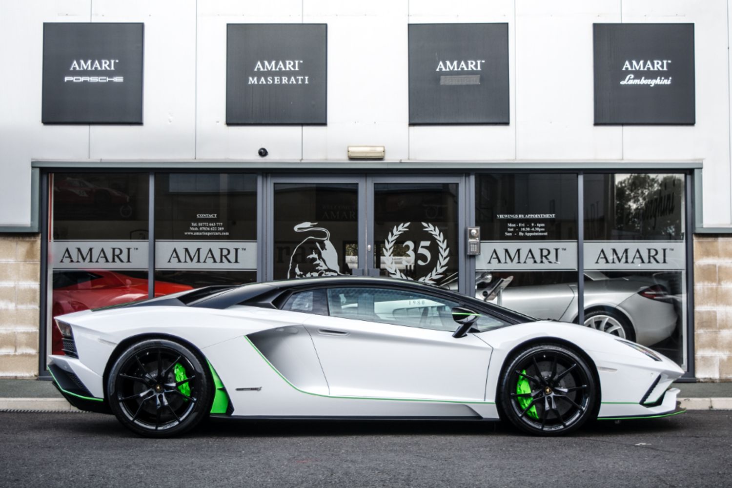 LAMBORGHINI AVENTADOR COUPE 6.5 LP 740-4 S 2DR SEMI AUTOMATIC
