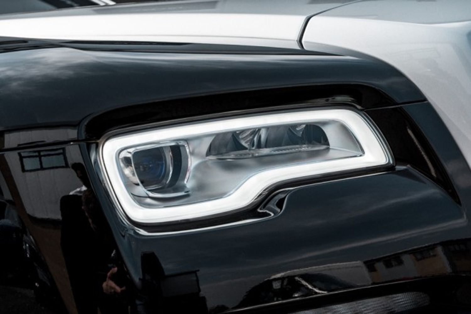 ROLLS-ROYCE DAWN CONVERTIBLE 6.6 V12 2DR AUTOMATIC