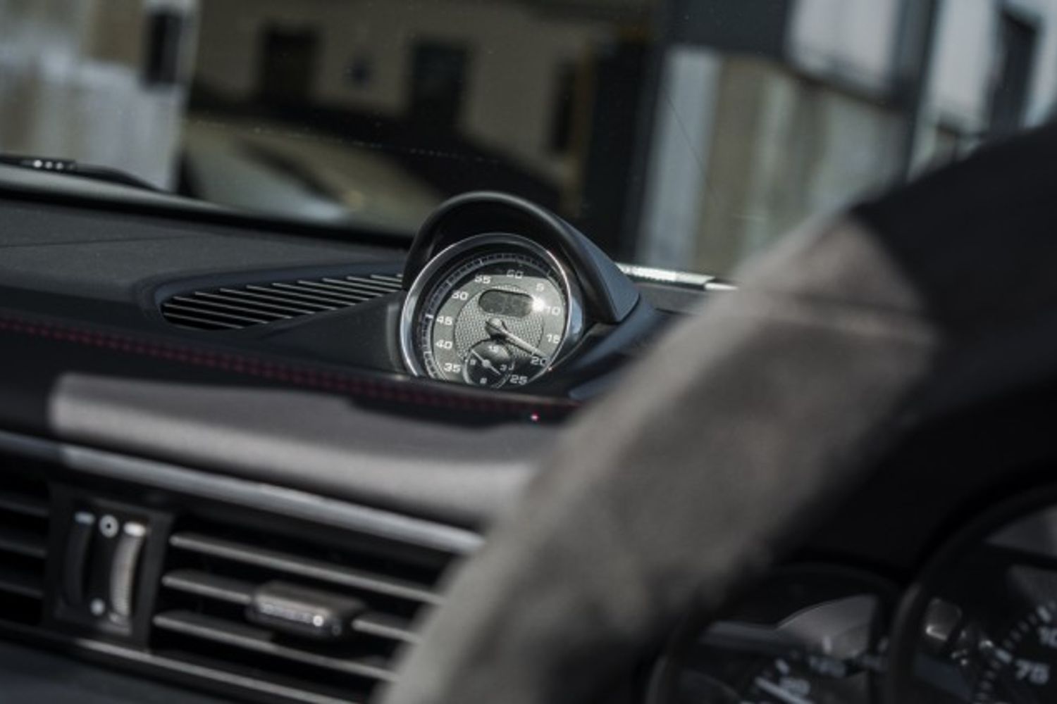 PORSCHE 911 CONVERTIBLE 3.0 TARGA 4 GTS PDK 2DR SEMI AUTOMATIC
