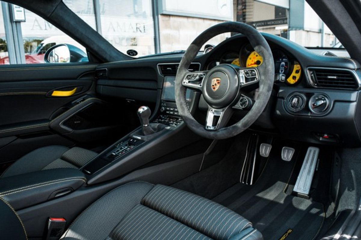 PORSCHE 911 COUPE 3.0 CARRERA T 2DR