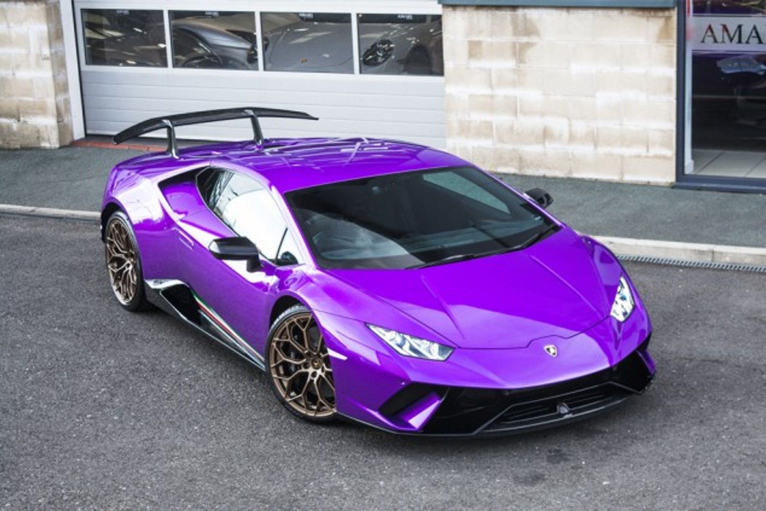 LAMBORGHINI HURACAN COUPE 5.2 LP 640-4 PERFORMANTE 2DR SEMI AUTOMATIC