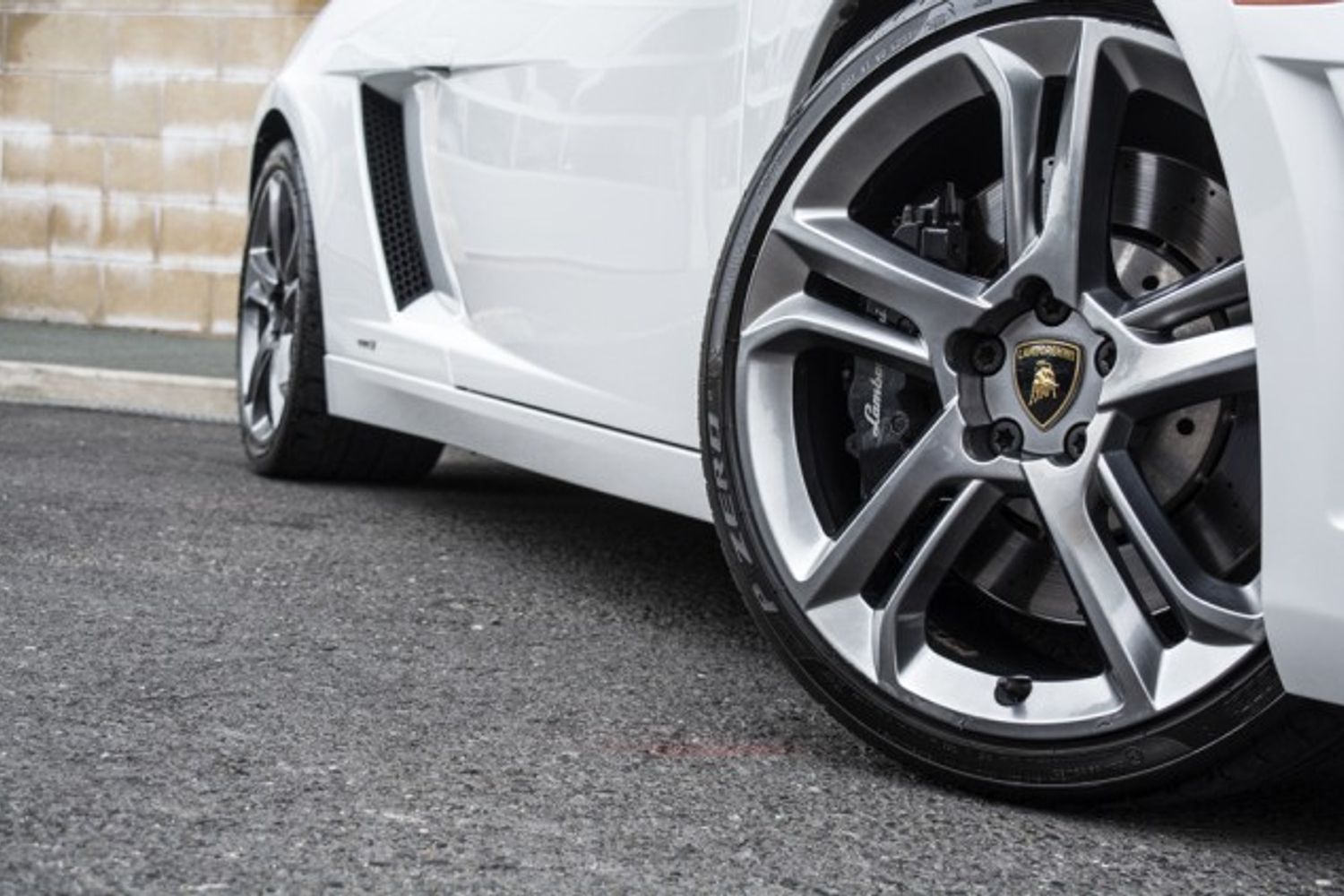 LAMBORGHINI GALLARDO COUPE 5.0 V10 COUPE 2DR