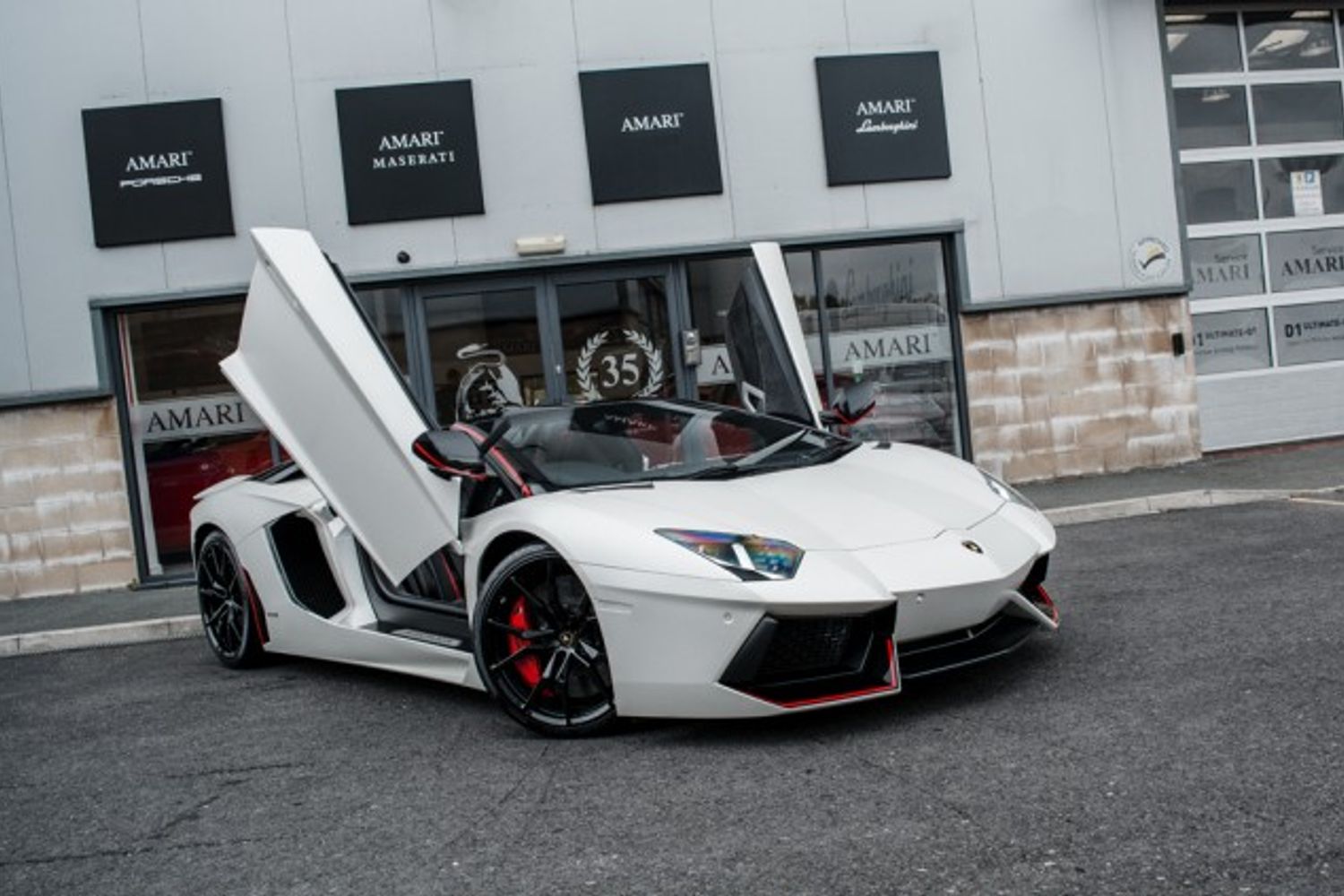 LAMBORGHINI AVENTADOR CONVERTIBLE 6.5 LP 700-4 ROADSTER 2DR SEMI AUTOMATIC