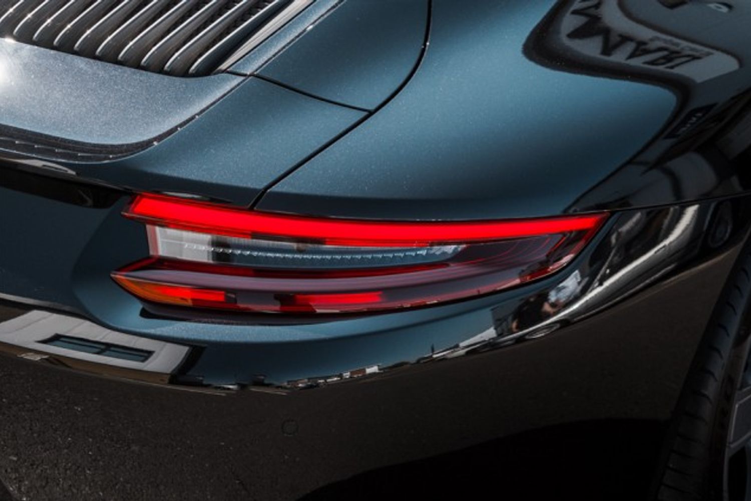 PORSCHE 911 COUPE 3.0 CARRERA T 2DR