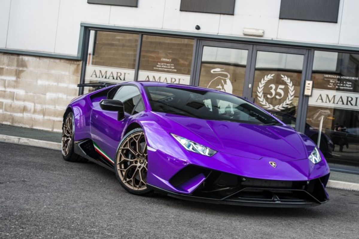 LAMBORGHINI HURACAN COUPE 5.2 LP 640-4 PERFORMANTE 2DR SEMI AUTOMATIC