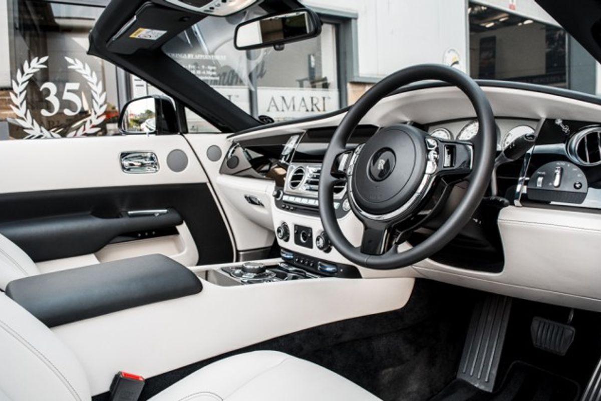 ROLLS-ROYCE DAWN CONVERTIBLE 6.6 V12 2DR AUTOMATIC