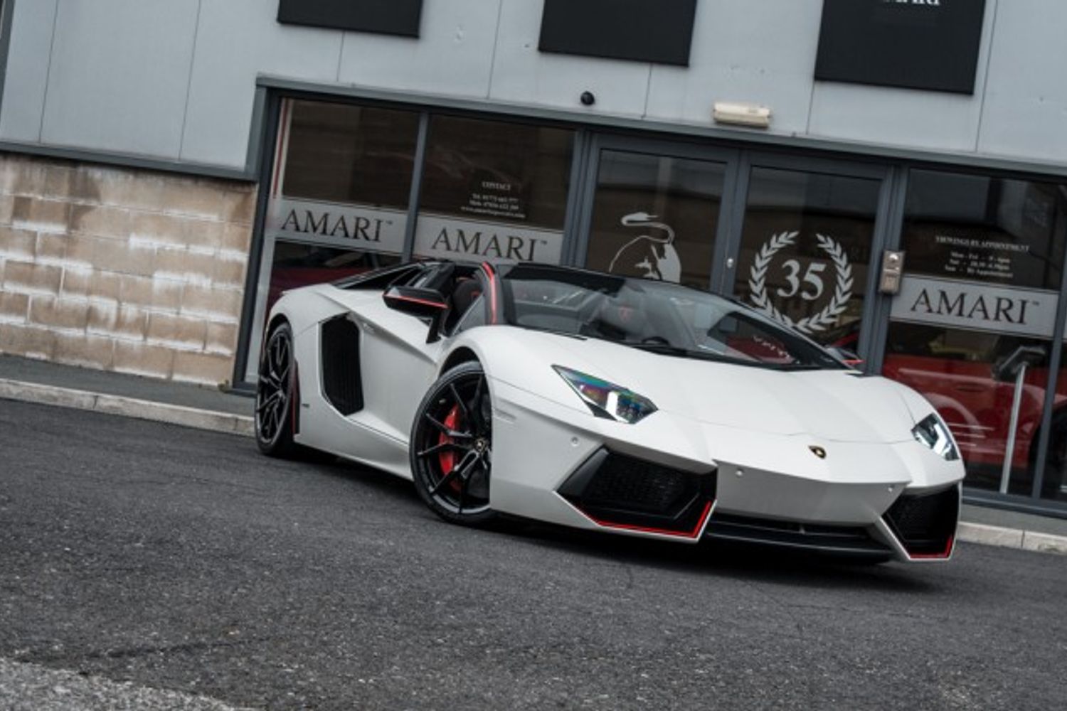 LAMBORGHINI AVENTADOR CONVERTIBLE 6.5 LP 700-4 ROADSTER 2DR SEMI AUTOMATIC