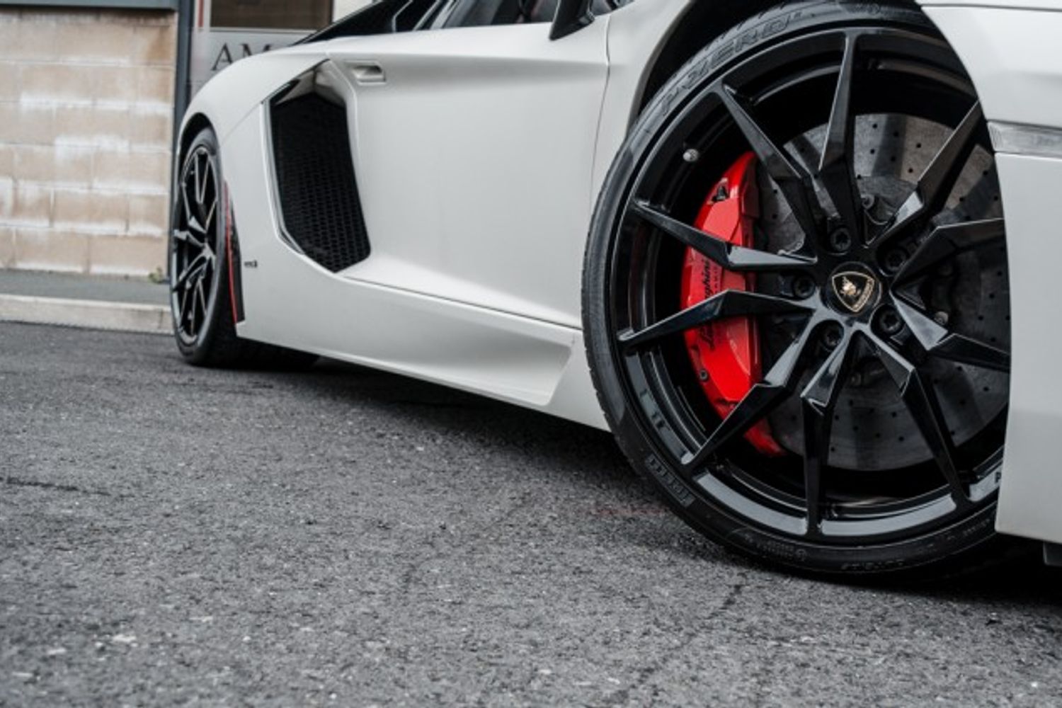 LAMBORGHINI AVENTADOR CONVERTIBLE 6.5 LP 700-4 ROADSTER 2DR SEMI AUTOMATIC