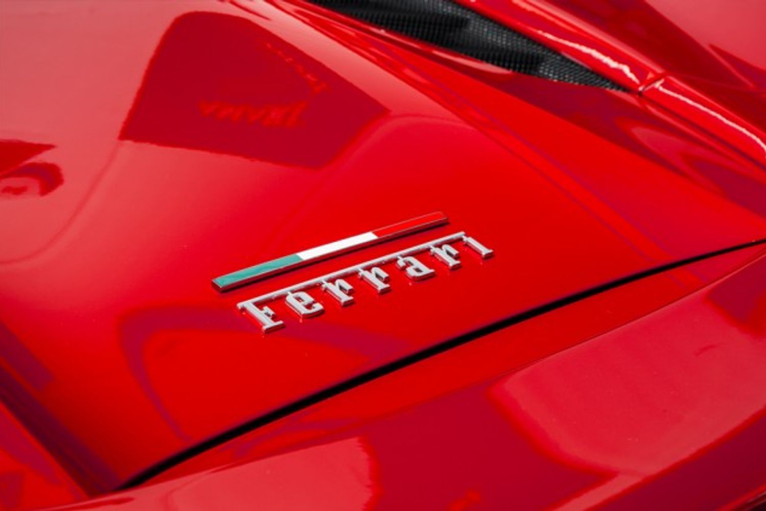 FERRARI 488 CONVERTIBLE 3.9 SPIDER 2DR SEMI AUTOMATIC