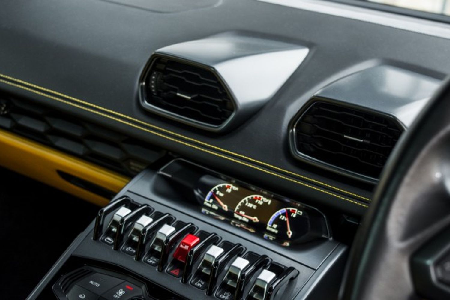 LAMBORGHINI HURACAN COUPE 5.2 LP 610-4 2DR SEMI AUTOMATIC
