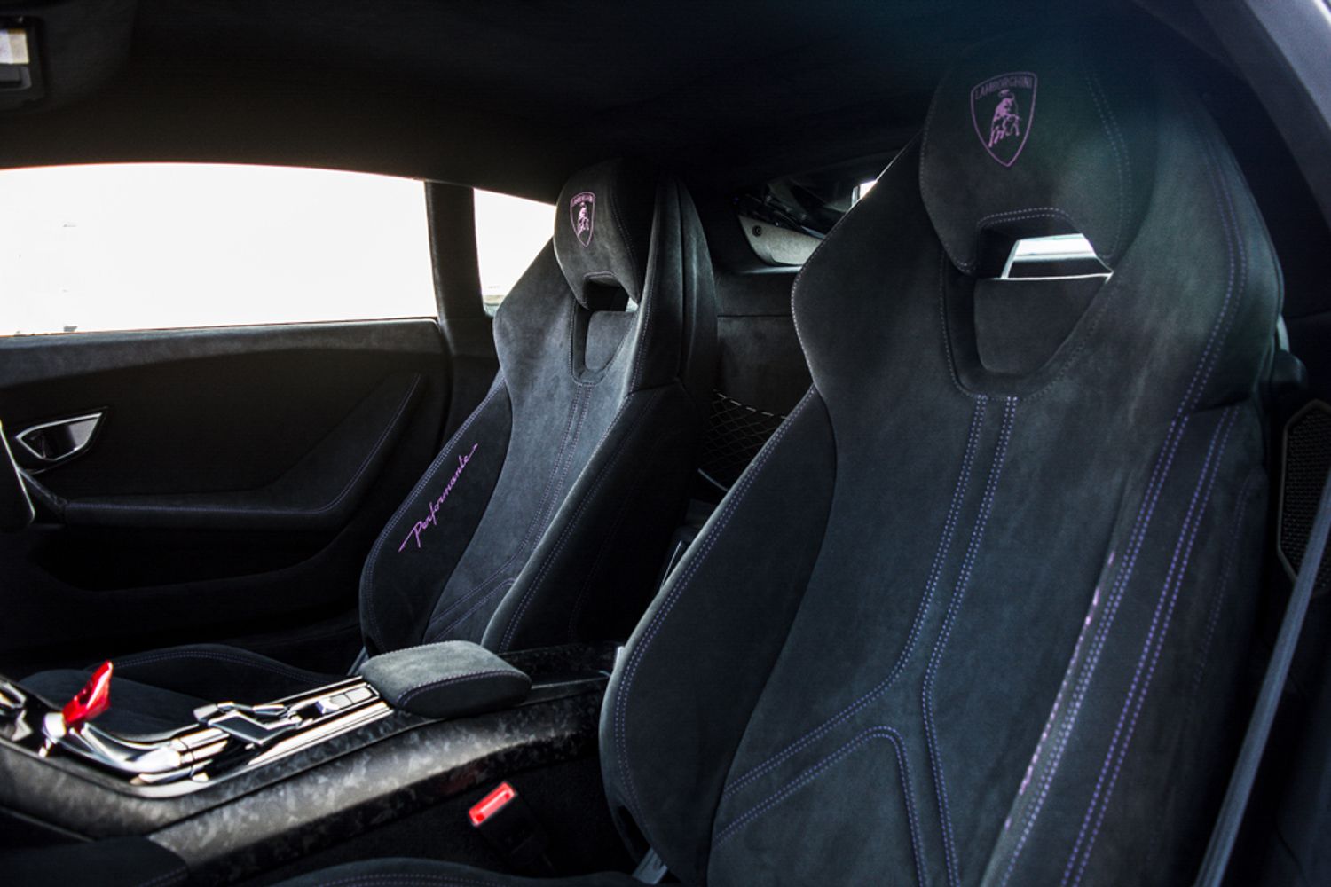 LAMBORGHINI HURACAN COUPE 5.2 LP 640-4 PERFORMANTE 2DR SEMI AUTOMATIC