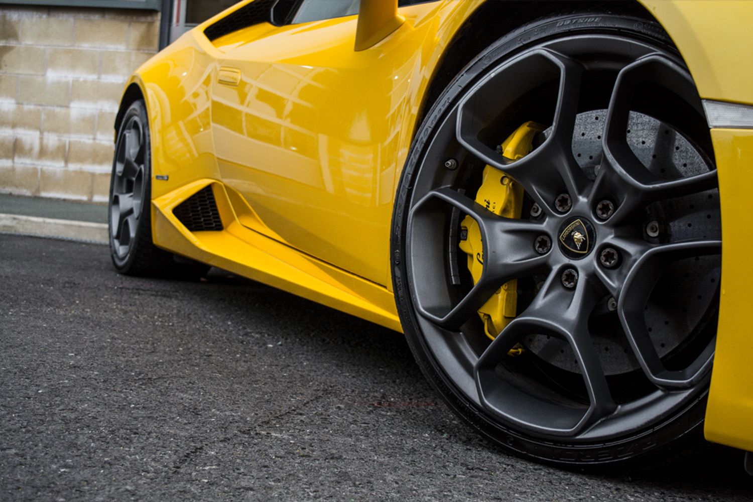 LAMBORGHINI HURACAN COUPE 5.2 LP 610-4 2DR SEMI AUTOMATIC