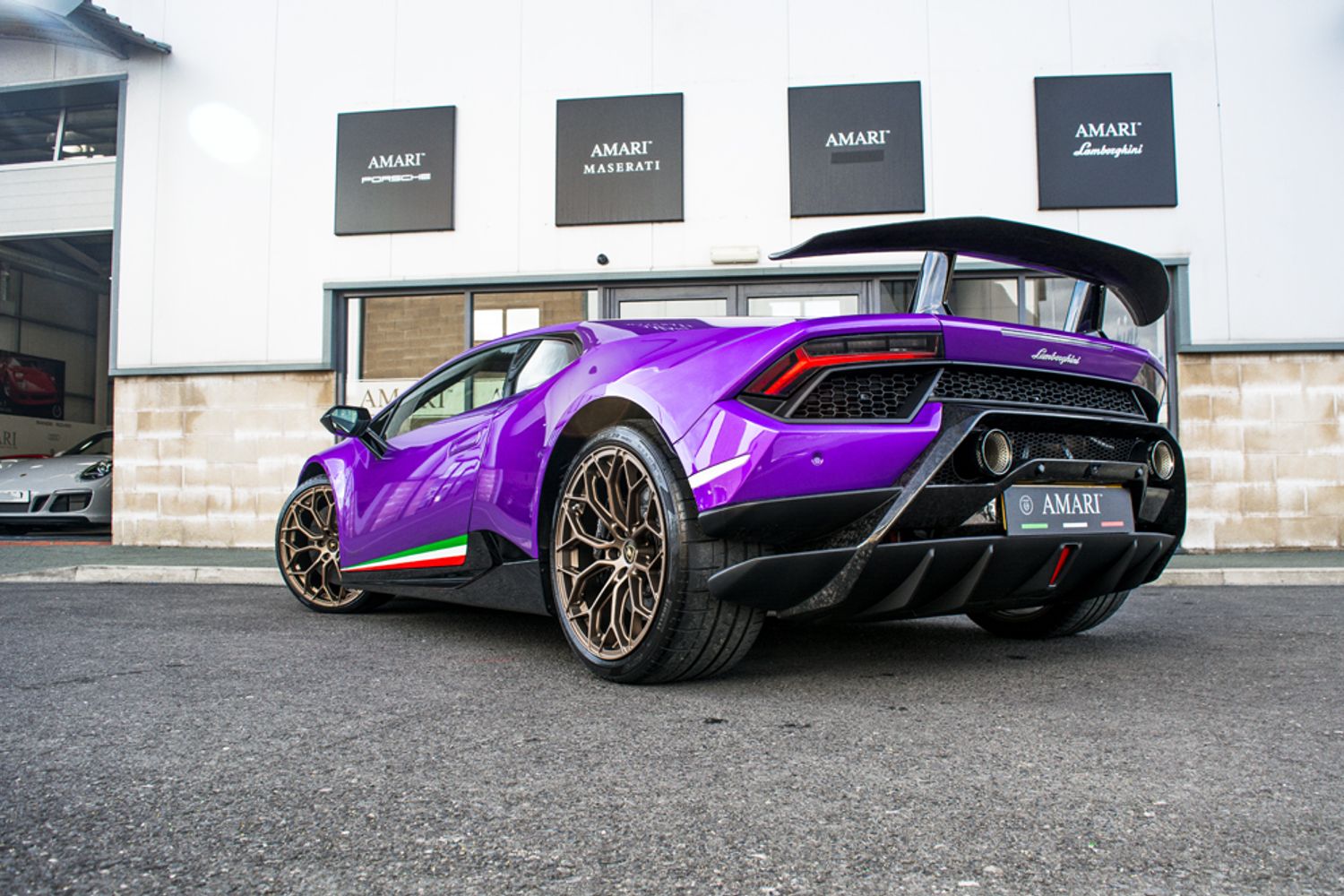 LAMBORGHINI HURACAN COUPE 5.2 LP 640-4 PERFORMANTE 2DR SEMI AUTOMATIC
