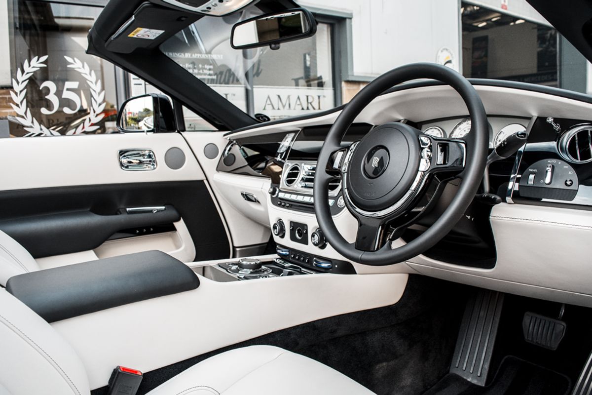 ROLLS-ROYCE DAWN CONVERTIBLE 6.6 V12 2DR AUTOMATIC