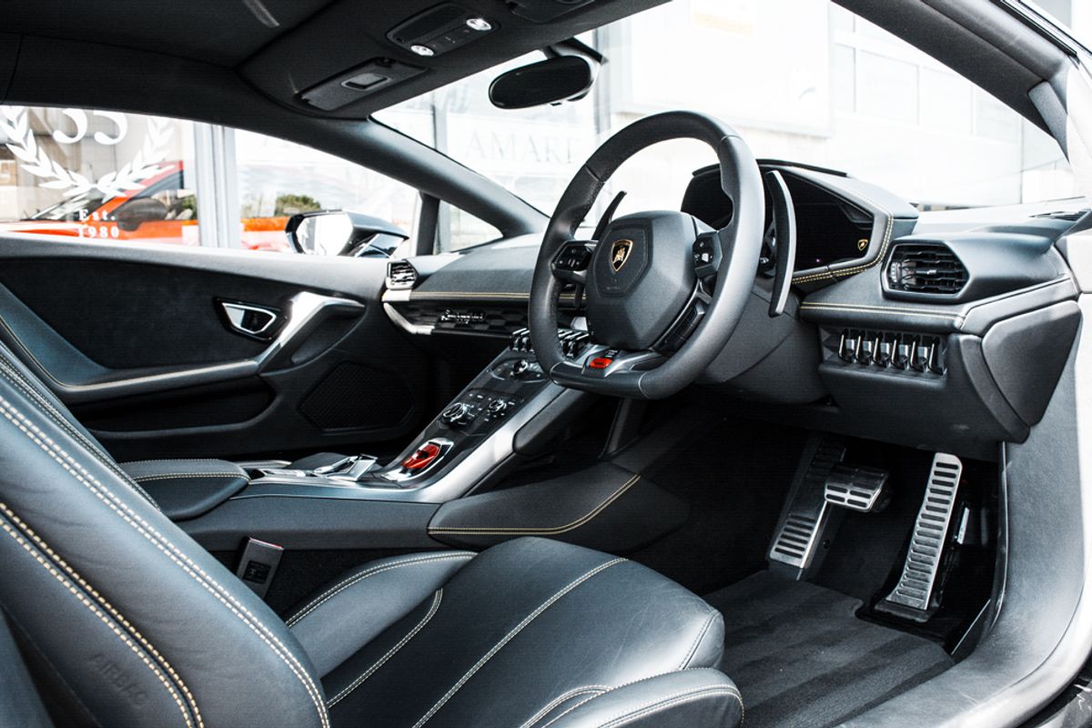 LAMBORGHINI HURACAN COUPE 5.2 LP 610-4 2DR SEMI AUTOMATIC