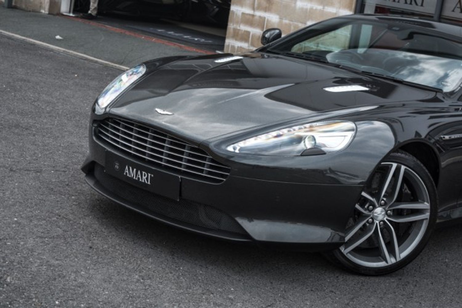 ASTON MARTIN DB9 COUPE 5.9 V12 2DR AUTOMATIC