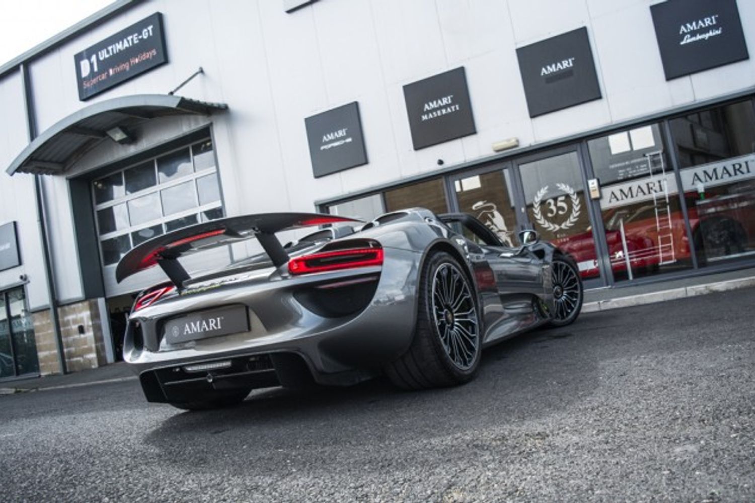 PORSCHE 918 HYBRID ELECTRIC CONVERTIBLE 4.6 SPYDER PDK 2DR SEMI AUTOMATIC