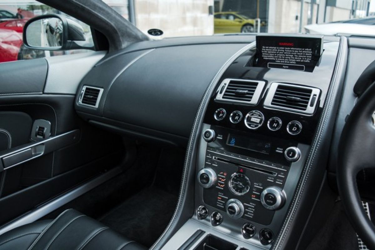 ASTON MARTIN DB9 COUPE 5.9 V12 2DR AUTOMATIC