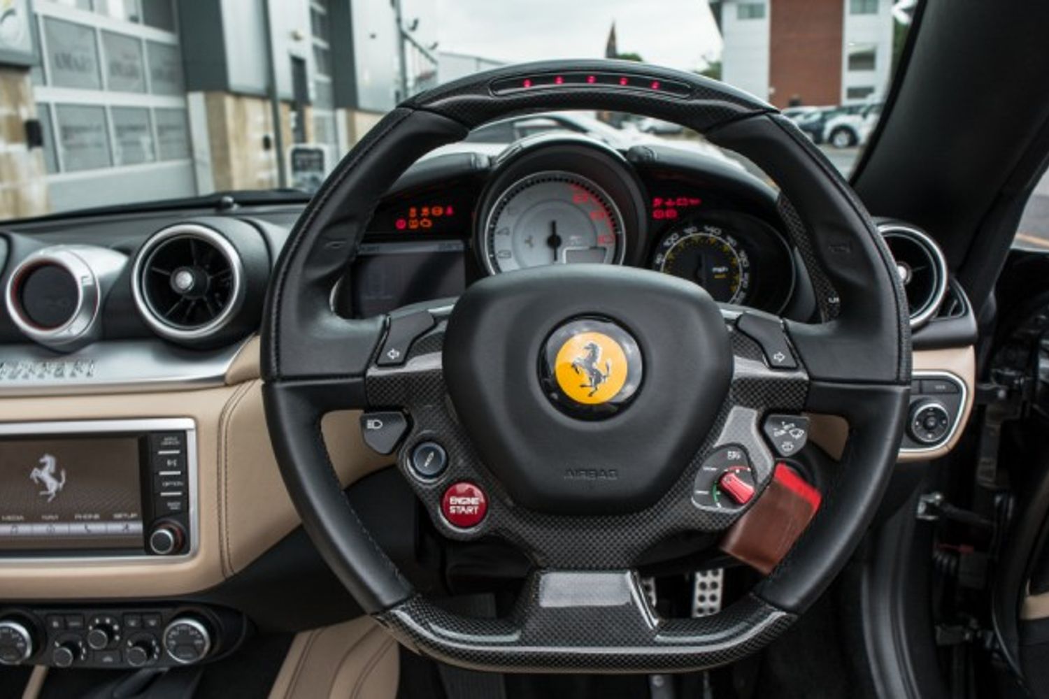 FERRARI CALIFORNIA CONVERTIBLE 3.9 DD 2DR SEMI AUTOMATIC