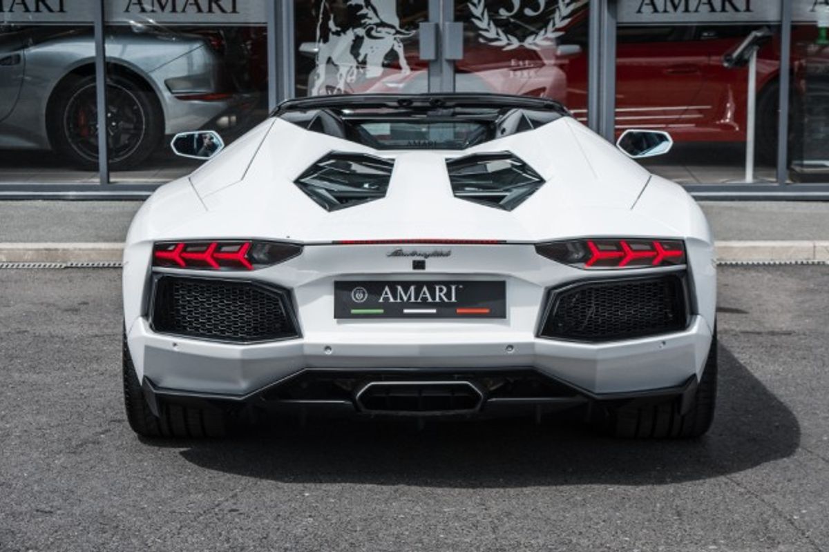 LAMBORGHINI AVENTADOR CONVERTIBLE 6.5 LP 700-4 ROADSTER 2DR SEMI AUTOMATIC