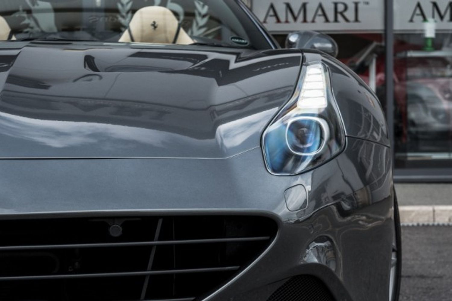 FERRARI CALIFORNIA CONVERTIBLE 3.9 DD 2DR SEMI AUTOMATIC