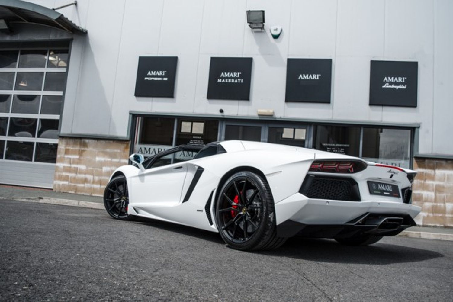 LAMBORGHINI AVENTADOR CONVERTIBLE 6.5 LP 700-4 ROADSTER 2DR SEMI AUTOMATIC