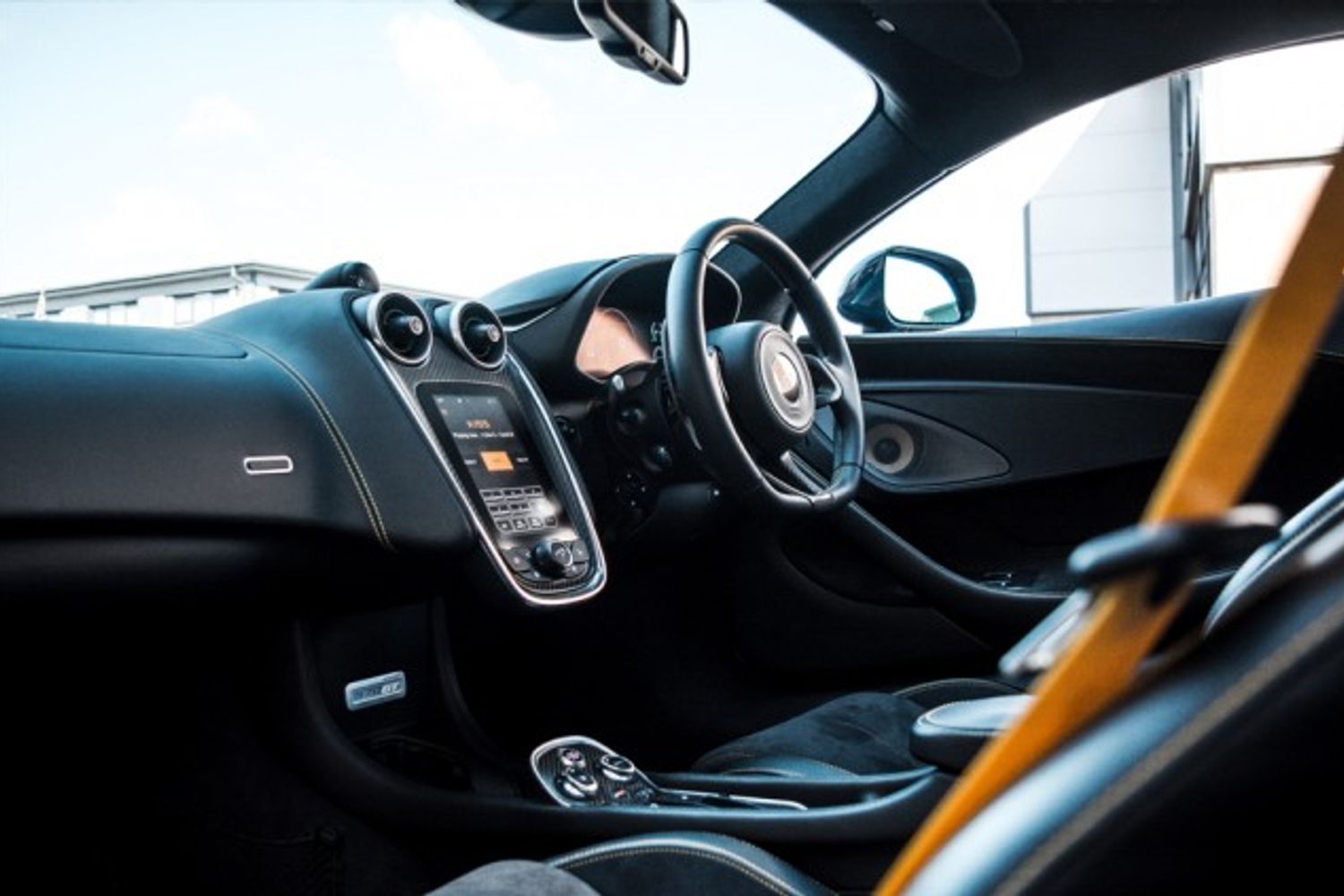 MCLAREN 570GT COUPE 3.8 V8 SSG 2DR SEMI AUTOMATIC
