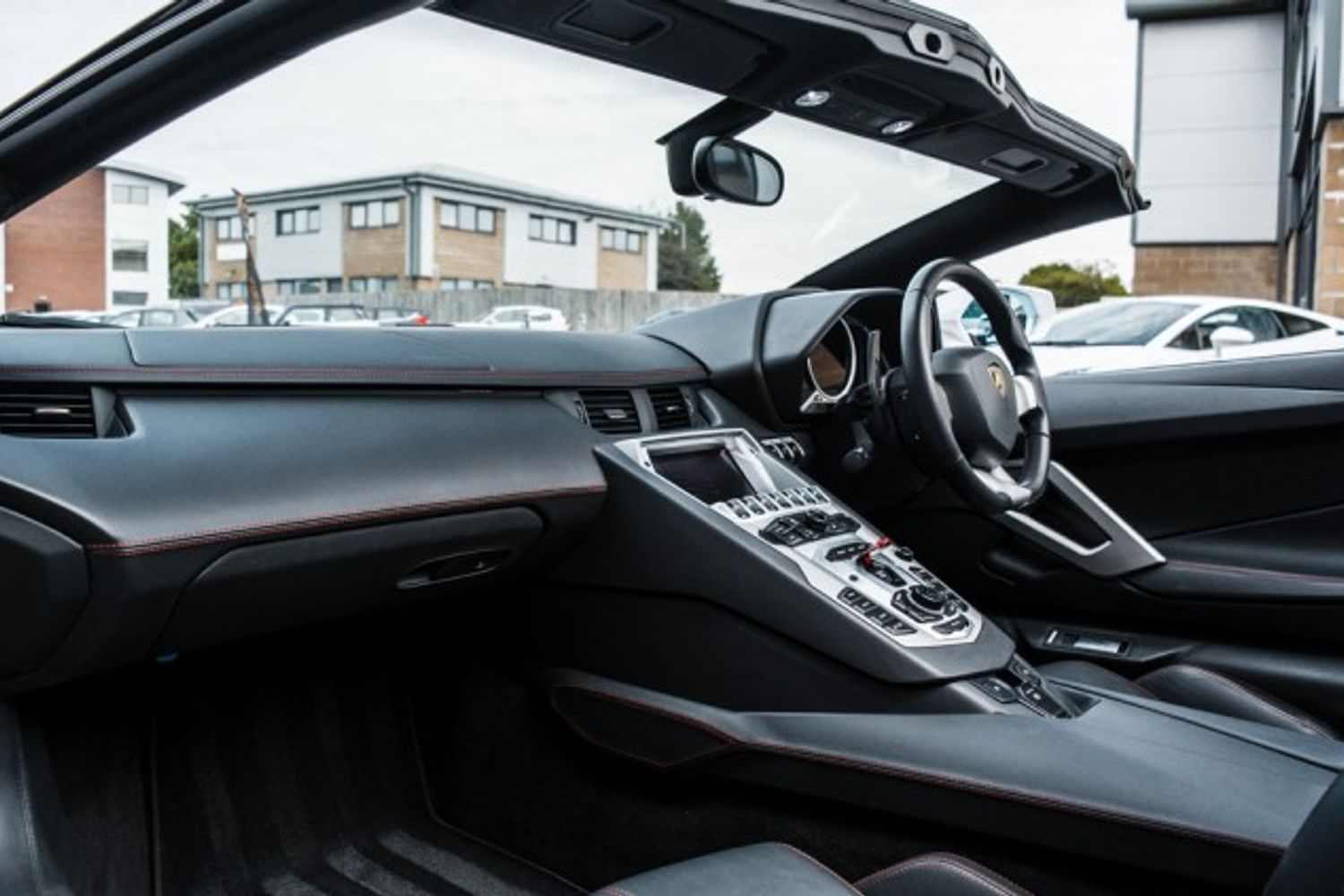 LAMBORGHINI AVENTADOR CONVERTIBLE 6.5 LP 700-4 ROADSTER 2DR SEMI AUTOMATIC