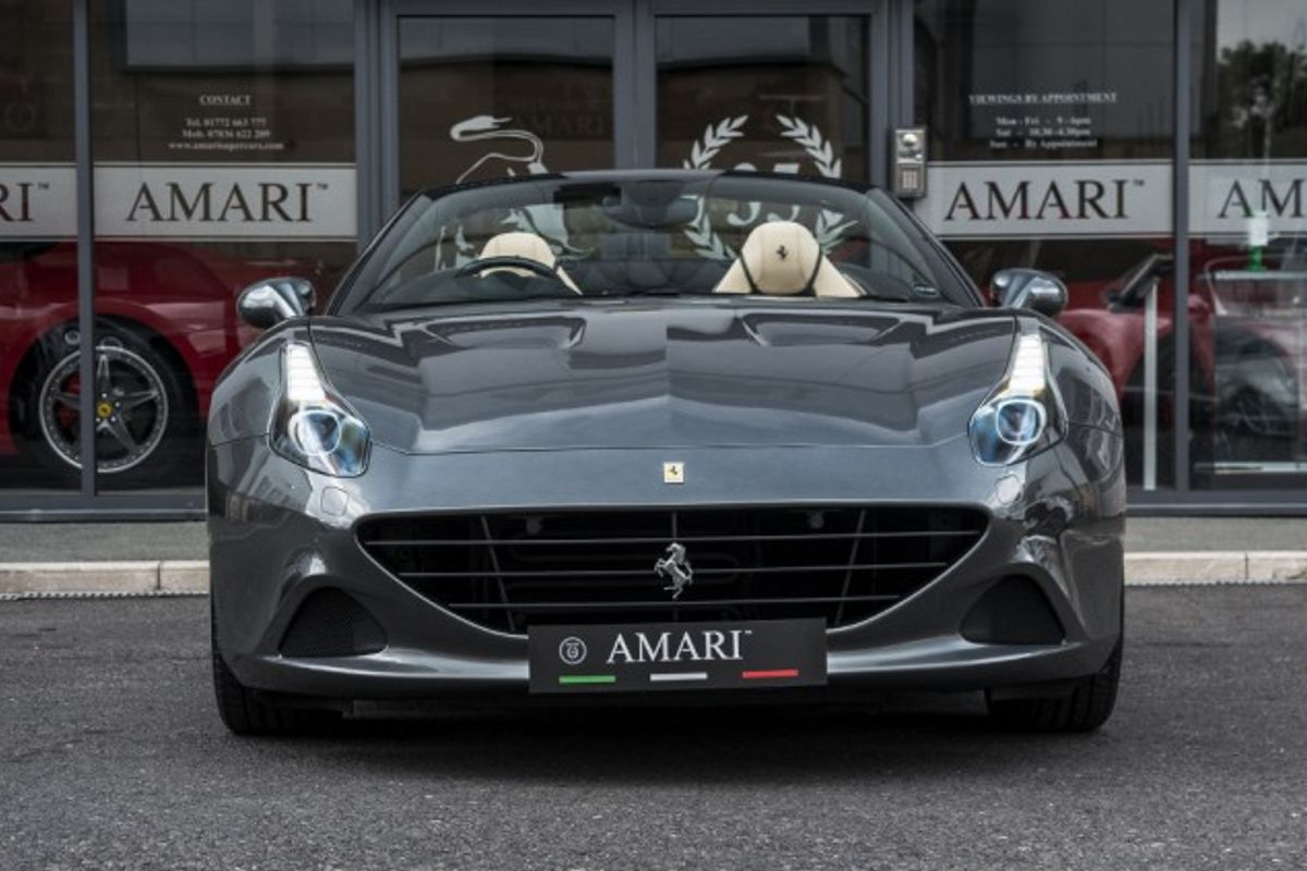FERRARI CALIFORNIA CONVERTIBLE 3.9 DD 2DR SEMI AUTOMATIC